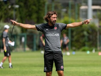 Zigaretten in der Halbzeit unter Pirlo erlaubt Zigaretten in der Halbzeit unter Pirlo erlaubt