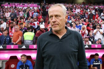 Christian Streichs gewohnt stoische Miene passt zur momentanen Verfassung des SC Freiburg. (Photo by Alexander Hassenstein/Getty Images)