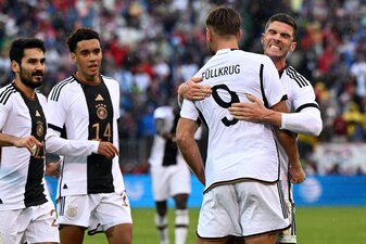 Ilkay Gündogan (l) und Niclas Füllkrug (2.v.r.) erzielten die ersten beiden Tore unter DFB-Coach Julian Nagelsmann. Ilkay Gündogan (l) und Niclas Füllkrug (2.v.r.) erzielten die ersten beiden Tore unter DFB-Coach Julian Nagelsmann.