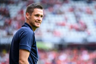 BVB-Sportdirektor Sebastian Kehl hält ungewöhnliche Aktionen auf dem Transfermarkt für notwendig. BVB-Sportdirektor Sebastian Kehl hält ungewöhnliche Aktionen auf dem Transfermarkt für notwendig.