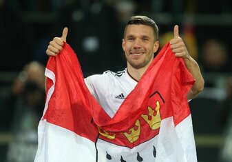 Lukas Podolski hatte eine Rückkehr zum FC - in welcher Funktion auch immer - stets als seinen Wunsch bezeichnet. Lukas Podolski hatte eine Rückkehr zum FC - in welcher Funktion auch immer - stets als seinen Wunsch bezeichnet.