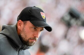 Stuttgarts Trainer Sebastian Hoeneß warnt vor Union Berlin. Stuttgarts Trainer Sebastian Hoeneß warnt vor Union Berlin.