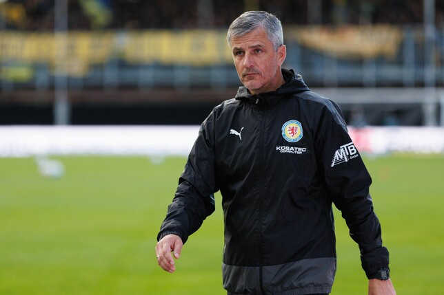 Trainer Jens Härtel holte in elf Pflichtspielen mit der Eintracht nur einen Sieg.