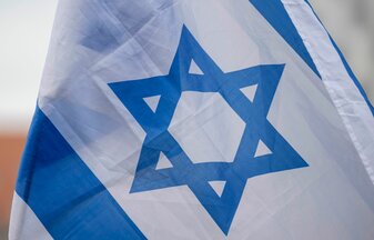 Die israelischen Fußball-Nationalspieler Ramzi Safuri und Sagiv Jehezkel werden aus Protest nicht für den türkischen Erstligisten Antalyaspor auflaufen. Die israelischen Fußball-Nationalspieler Ramzi Safuri und Sagiv Jehezkel werden aus Protest nicht für den türkischen Erstligisten Antalyaspor auflaufen.