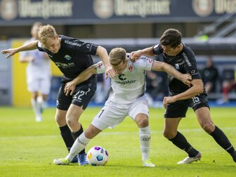 Gegentreffer aus 56 Metern: St. Pauli mit Remis in Paderborn Gegentreffer aus 56 Metern: St. Pauli mit Remis in Paderborn