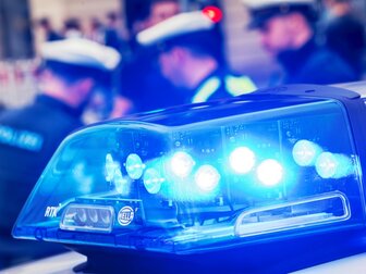 Leipziger Polizei ermittelt gegen Gästefans Leipziger Polizei ermittelt gegen Gästefans