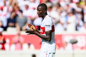 Stuttgarts Angreifer Serhou Guirassy führt mit 14 Treffern die Bundesliga-Torschützenliste an. Stuttgarts Angreifer Serhou Guirassy führt mit 14 Treffern die Bundesliga-Torschützenliste an.