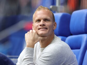 Schalke siegt bei Geraerts-Heimdebüt - St. Pauli wieder vorn Schalke siegt bei Geraerts-Heimdebüt - St. Pauli wieder vorn