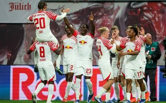 RB Leipzig fertigte Köln mit 6:0 ab. RB Leipzig fertigte Köln mit 6:0 ab.