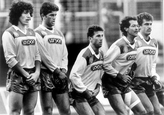 Der FC Homburg sorgte in der Saison 1987/88 mit Werbung für London-Kondome für Aufsehen. Der FC Homburg sorgte in der Saison 1987/88 mit Werbung für London-Kondome für Aufsehen.