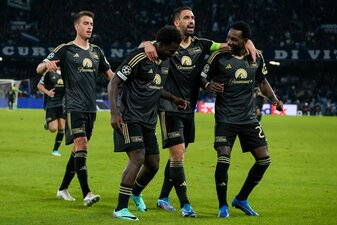 Union Berlin beendete die Negativserie und holte einen Punkt in Neapel. Union Berlin beendete die Negativserie und holte einen Punkt in Neapel.