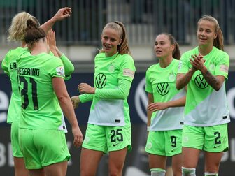 Frauen-Bundesliga: Wolfsburg siegt klar gegen Freiburg Frauen-Bundesliga: Wolfsburg siegt klar gegen Freiburg