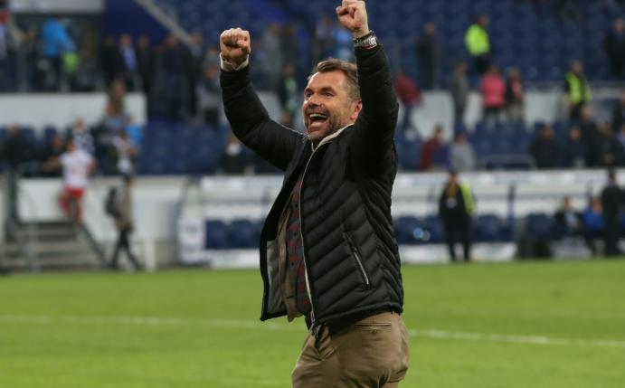 Erfolg für Würzburg und Trainer Bernd Hollerbach (Quelle: SID-IMAGES/FIRO)