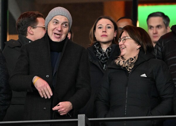DFB-Präsident Bernd Neuendorf und DFB-Generalsekretärin Heike Ullrich schauten sich das Spiel in Berlin an.