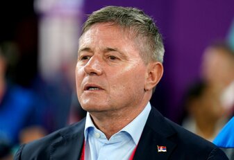 Der Trainer der serbischen Fußball-Nationalmannschaft: Dragan Stojkovic. Der Trainer der serbischen Fußball-Nationalmannschaft: Dragan Stojkovic.