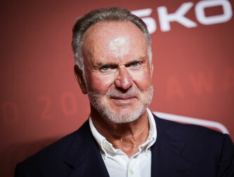 Karl-Heinz Rummenigge sieht in Leverkusen den härtesten Konkurrenten der Bayern. Karl-Heinz Rummenigge sieht in Leverkusen den härtesten Konkurrenten der Bayern.