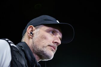 Münchens Trainer Thomas Tuchel klagt über die zu hohe Belastung internationaler Top-Spieler. Münchens Trainer Thomas Tuchel klagt über die zu hohe Belastung internationaler Top-Spieler.