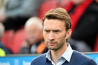 Sport-Geschäftsführer Simon Rolfes hat seinen Vertrag bei Bayer Leverkusen verlängert. Sport-Geschäftsführer Simon Rolfes hat seinen Vertrag bei Bayer Leverkusen verlängert.