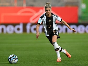 Im Showdown: DFB-Frauen wollen "nicht in Hektik verfallen"