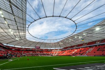 Mit einem durchschnittlichen Ticketpreis von 15 Euro bot Bayer Leverkusen das günstigste Stadionerlebnis im Gästebereich. Mit einem durchschnittlichen Ticketpreis von 15 Euro bot Bayer Leverkusen das günstigste Stadionerlebnis im Gästebereich.