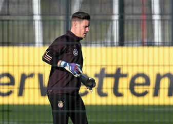 Torwart Marc-André ter Stegen leidet an Rückenproblemen. Torwart Marc-André ter Stegen leidet an Rückenproblemen.