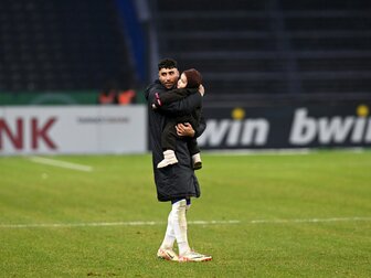 Hertha-Debütant El-Jindaoui: "Ich bin Fußballer" Hertha-Debütant El-Jindaoui: "Ich bin Fußballer"