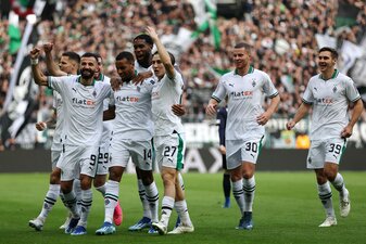 Grund zum Jubeln hat Borussia Mönchengladbach auch wegen des Mannes im Zentrum: Rocco Reitz. (Photo by Lars Baron/Getty Images) Grund zum Jubeln hat Borussia Mönchengladbach auch wegen des Mannes im Zentrum: Rocco Reitz. (Photo by Lars Baron/Getty Images)