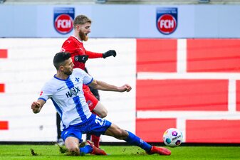 Heidenheims Jan-Niklas Beste (hinten) blüht derzeit auf. Heidenheims Jan-Niklas Beste (hinten) blüht derzeit auf.