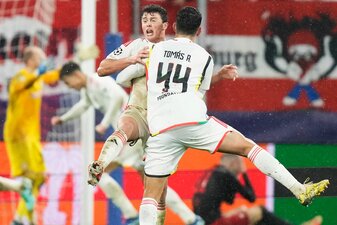 Benfica gewann in Salzburg mit 3:1 und rückte damit auf den dritten Platz der Gruppe D vor. Benfica gewann in Salzburg mit 3:1 und rückte damit auf den dritten Platz der Gruppe D vor.