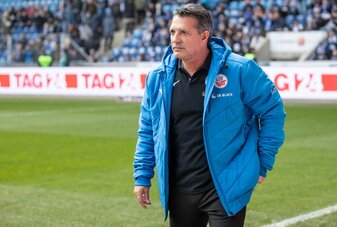 Hansa Rostock soll sich von Trainer Alois Schwartz getrennt haben. Hansa Rostock soll sich von Trainer Alois Schwartz getrennt haben.