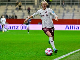 Champions League: Bayern-Frauen halten Ajax in Schach Champions League: Bayern-Frauen halten Ajax in Schach