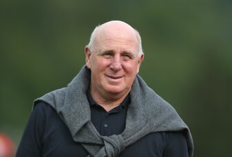 Dieter Hoeneß freut sich auf das Spiel des FC Bayern gegen den VfB Stuttgart. Dieter Hoeneß freut sich auf das Spiel des FC Bayern gegen den VfB Stuttgart.