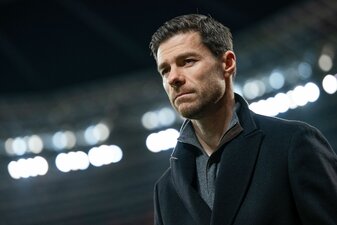 Ab Januar fehlen Leverkusen bis zu fünf Stars wegen des Afrika-Cups - für Trainer Alonso kein Grund zur Sorge. Ab Januar fehlen Leverkusen bis zu fünf Stars wegen des Afrika-Cups - für Trainer Alonso kein Grund zur Sorge.