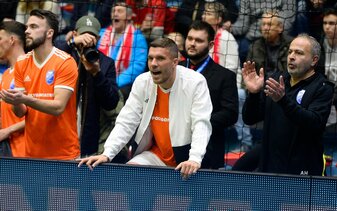 Lukas Podolski schließt eine Rückkehr zum 1. FC Köln nicht aus. Lukas Podolski schließt eine Rückkehr zum 1. FC Köln nicht aus.