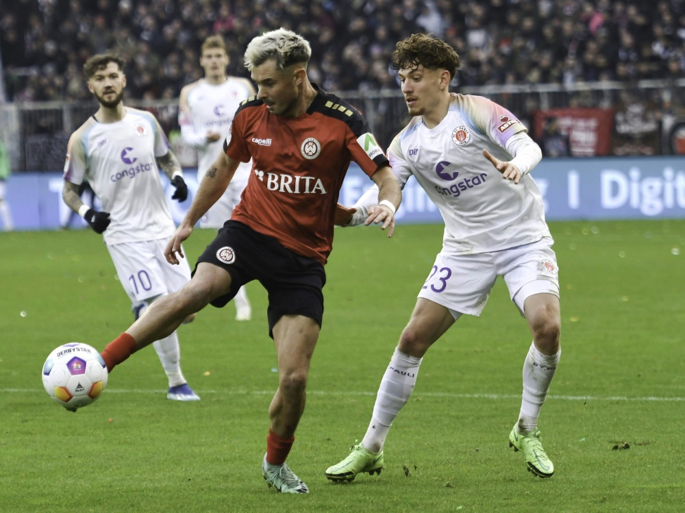 St. Pauli strauchelt - Kiel Zweitliga-Herbstmeister