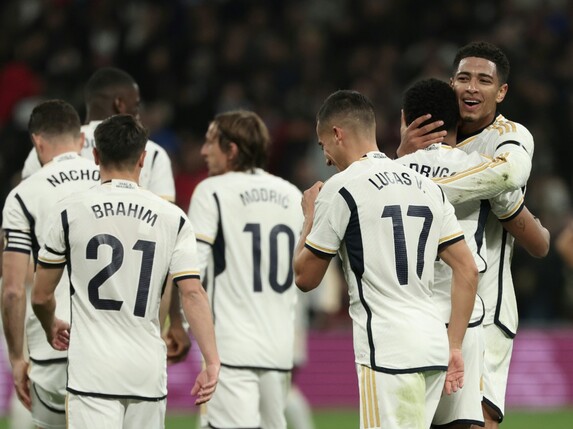 Real springt an die Tabellenspitze - und bangt um Alaba