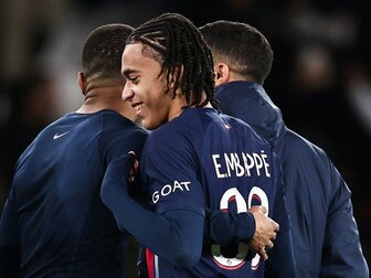 "Kleiner" Mbappe gibt PSG-Debüt: "Qualität und Persönlichkeit" "Kleiner" Mbappe gibt PSG-Debüt: "Qualität und Persönlichkeit"