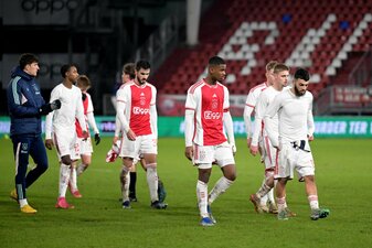 Ajax musste sich im Pokal dem Amateurclub USV Hercules geschlagen geben. Ajax musste sich im Pokal dem Amateurclub USV Hercules geschlagen geben.