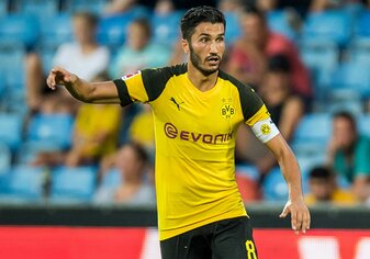 Nuri Sahin hat sich emotional von seinem bisherigen Club Antalyaspor verabschiedet. Nuri Sahin hat sich emotional von seinem bisherigen Club Antalyaspor verabschiedet.