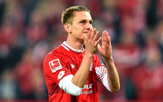 Der Ex-Mainzer Niko Bungert ist neuer Co-Trainer bei den Rheinhessen. Der Ex-Mainzer Niko Bungert ist neuer Co-Trainer bei den Rheinhessen.
