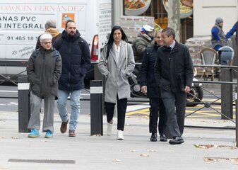 Jennifer Hermoso (M) bekräftigte vor Gericht in Madrid, dass der Kuss des früheren spanischen Verbandschefs aufgezwungen war. Jennifer Hermoso (M) bekräftigte vor Gericht in Madrid, dass der Kuss des früheren spanischen Verbandschefs aufgezwungen war.