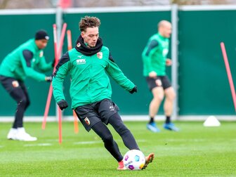 Paderborn holt Zehnter aus Augsburg