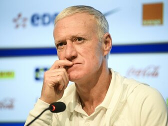 Deschamps: Der letzte "Gigant" trauert um Beckenbauer Deschamps: Der letzte "Gigant" trauert um Beckenbauer