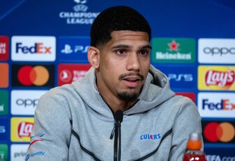 Araujo hat Spekulationen um einen Wechsel zum FC Bayern München zurückgewiesen. Araujo hat Spekulationen um einen Wechsel zum FC Bayern München zurückgewiesen.