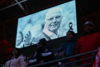 Vor den Spielen gab es in Gedenken an Franz Beckenbauer eine Schweigeminute. Vor den Spielen gab es in Gedenken an Franz Beckenbauer eine Schweigeminute.