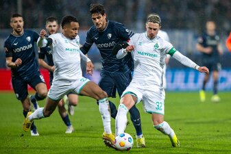 Der Vfl Bochum und der SV Werder Bremen trennten sich nach einem späten Bremer Ausgleichstreffer 1:1. Der Vfl Bochum und der SV Werder Bremen trennten sich nach einem späten Bremer Ausgleichstreffer 1:1.