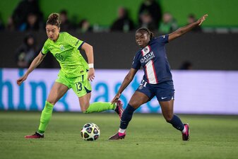 Felicitas Rauch (l) wechselt aus Wolfsburg in die USA. Felicitas Rauch (l) wechselt aus Wolfsburg in die USA.