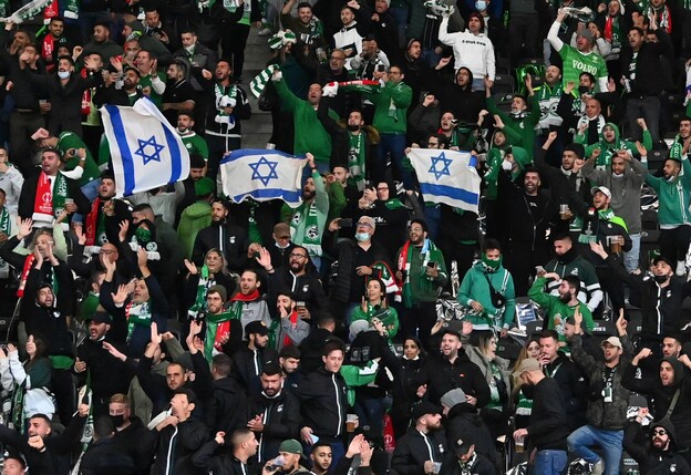 Aus Sorge vor Ausschreitungen wegen des Gaza-Kriegs wird das Spiel zwischen KAA Gent und dem israelischen Club Maccabi Haifa ohne Fans ausgetragen.