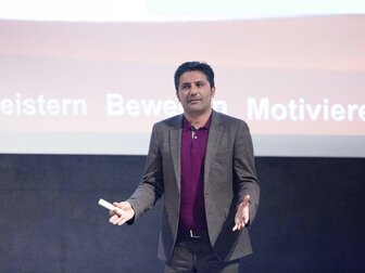 Rafati gibt Comeback bei Baller League Rafati gibt Comeback bei Baller League