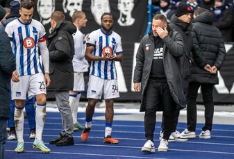 Auch bei Hertha-Trainer Pal Dardai flossen die Tränen. Auch bei Hertha-Trainer Pal Dardai flossen die Tränen.